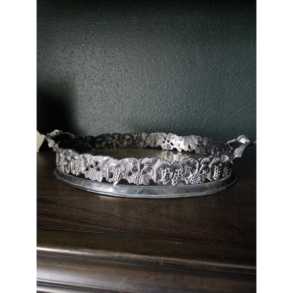Vintage Oval Tray 18" Grapevine Handles Silver Metal Centerpiece Made in India - Picture 2 of 9